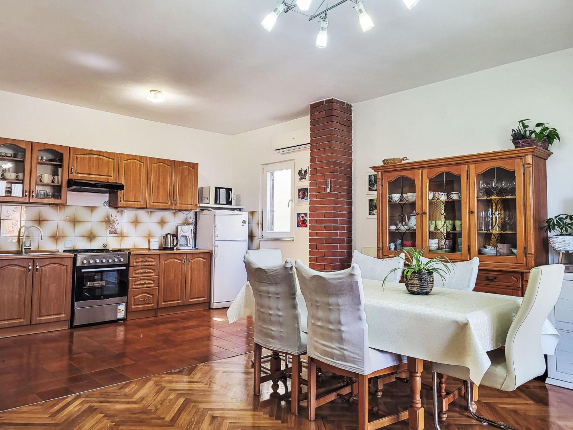Apartment Ana - Big350 By Interhome Турань Экстерьер фото